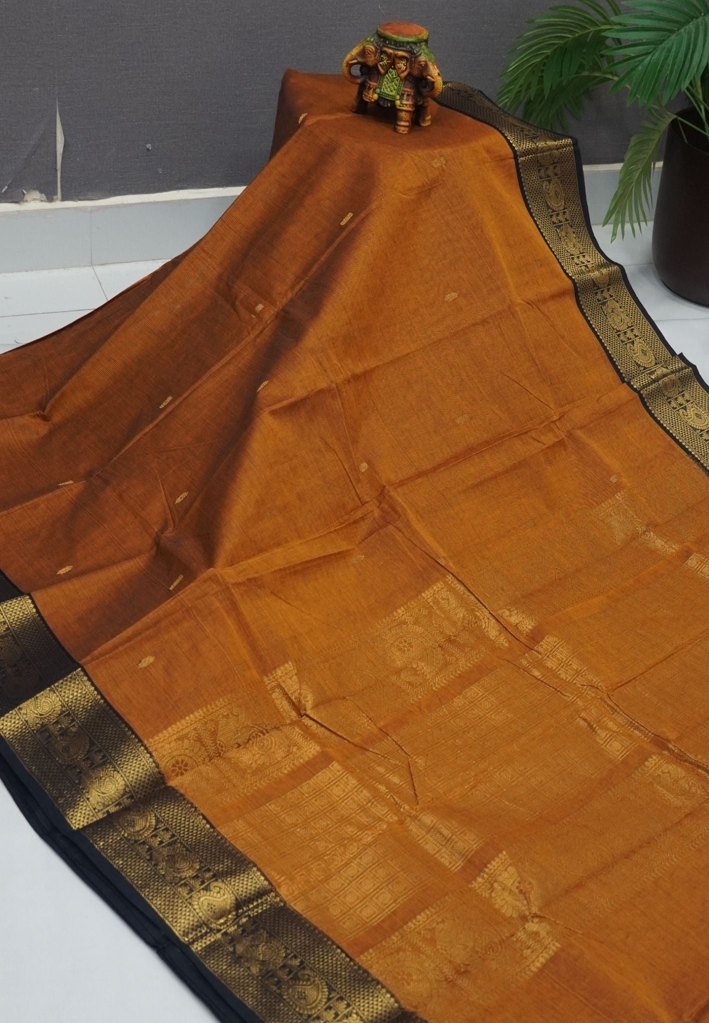 Chettinadu Cotton Saree-Mustard with Contrast Manga Border
