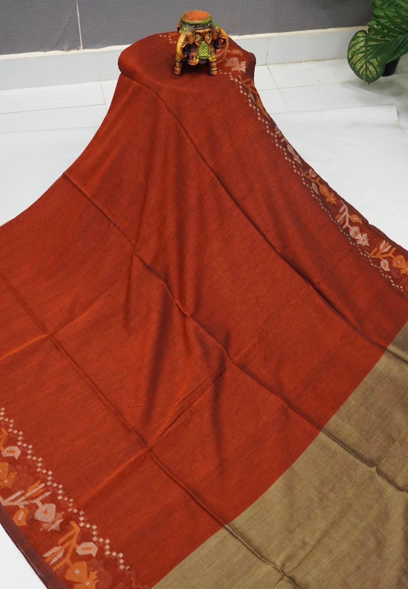 Handloom Cotton Saree- Honey Kalash Jamdhani Border