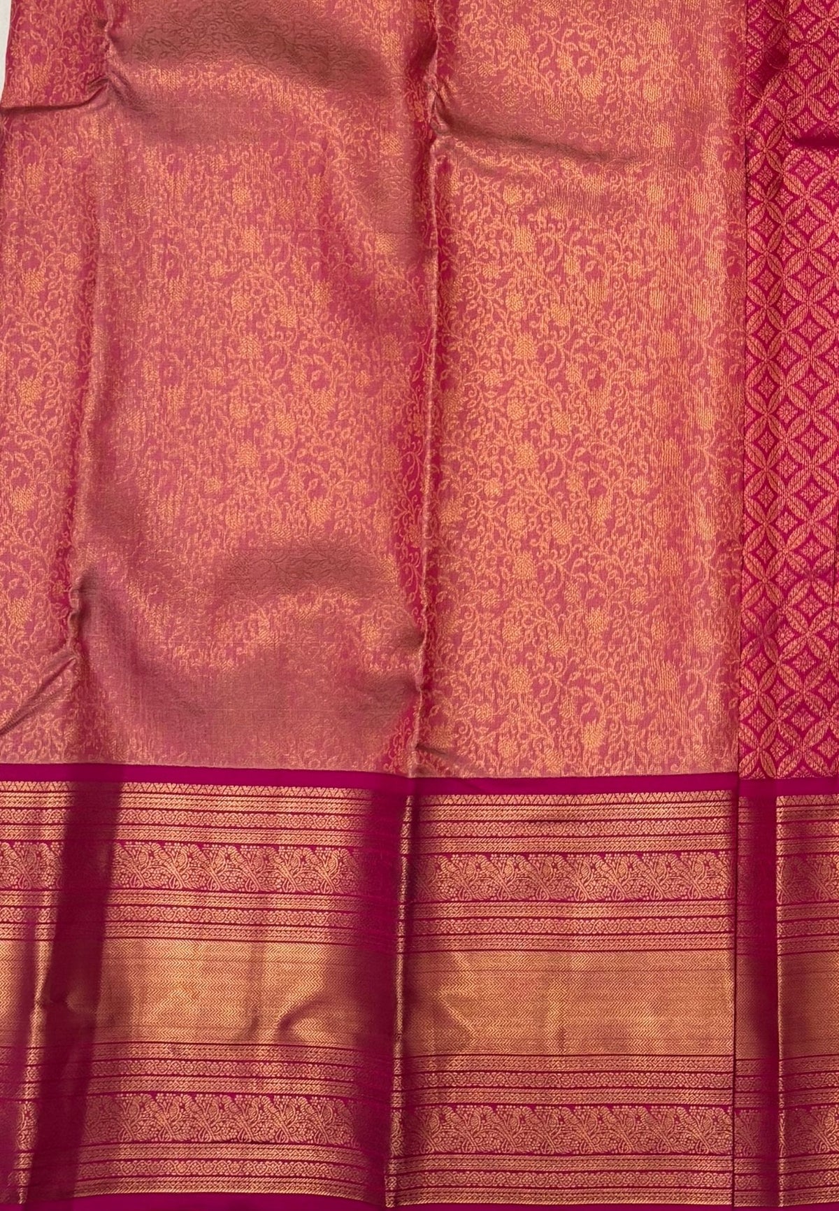 Pure Kanchipuram Silk Saree-Salmon Pink with Contrast Border
