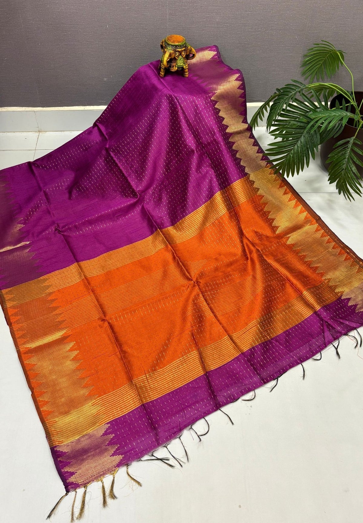 Semi Raw Silk Saree-Magenta In Zigzag Zari With Contrast Border