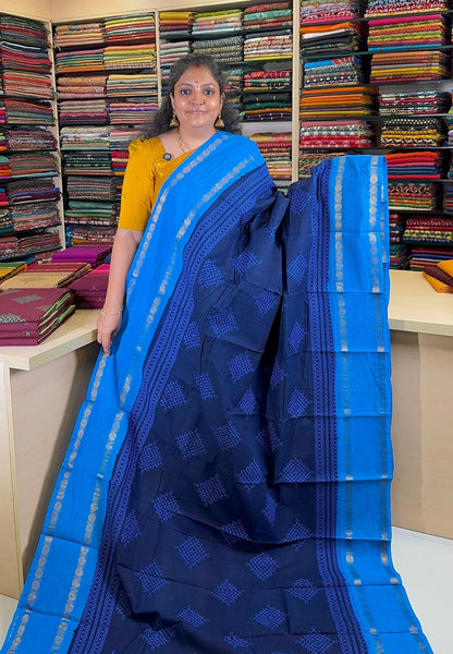Sungudi Cotton Saree-Navy Blue with Contrast Retapet Border in Kolam Pattern