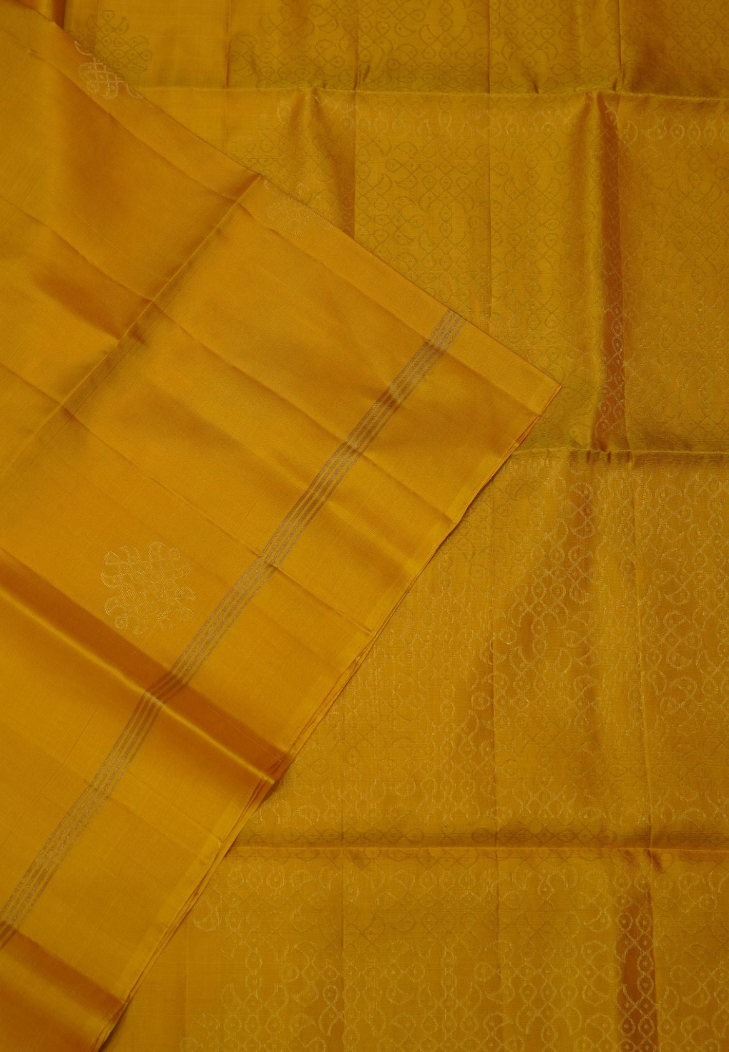 Soft Silk Saree with Kolam Weave - Mustrd