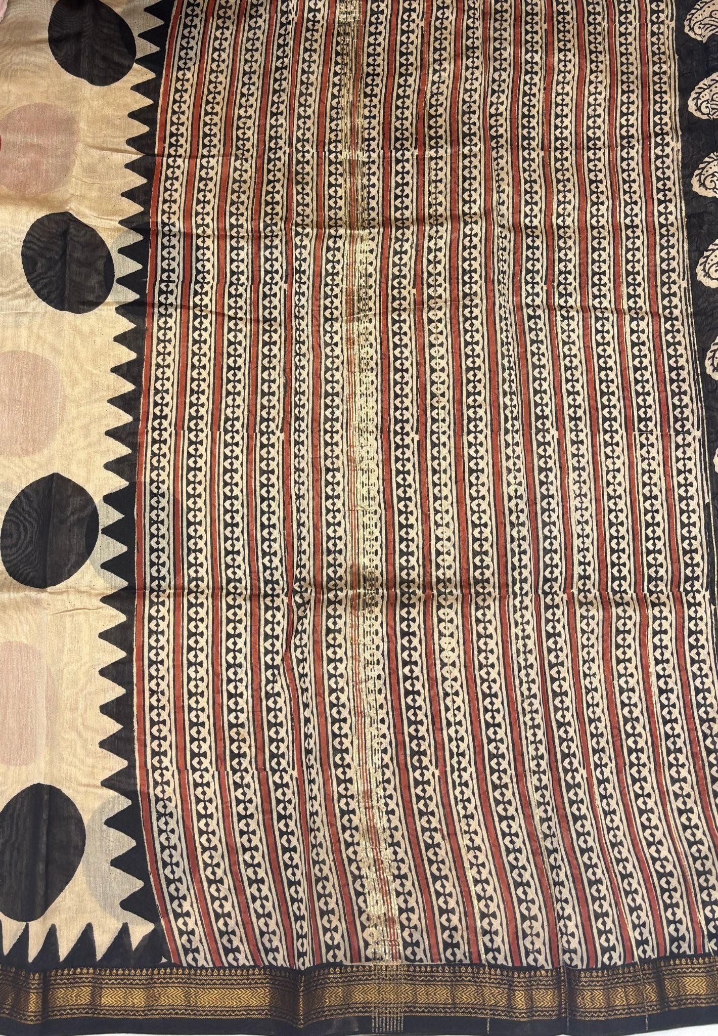 Pure Maheshwari Silk Cotton Saree-Beige