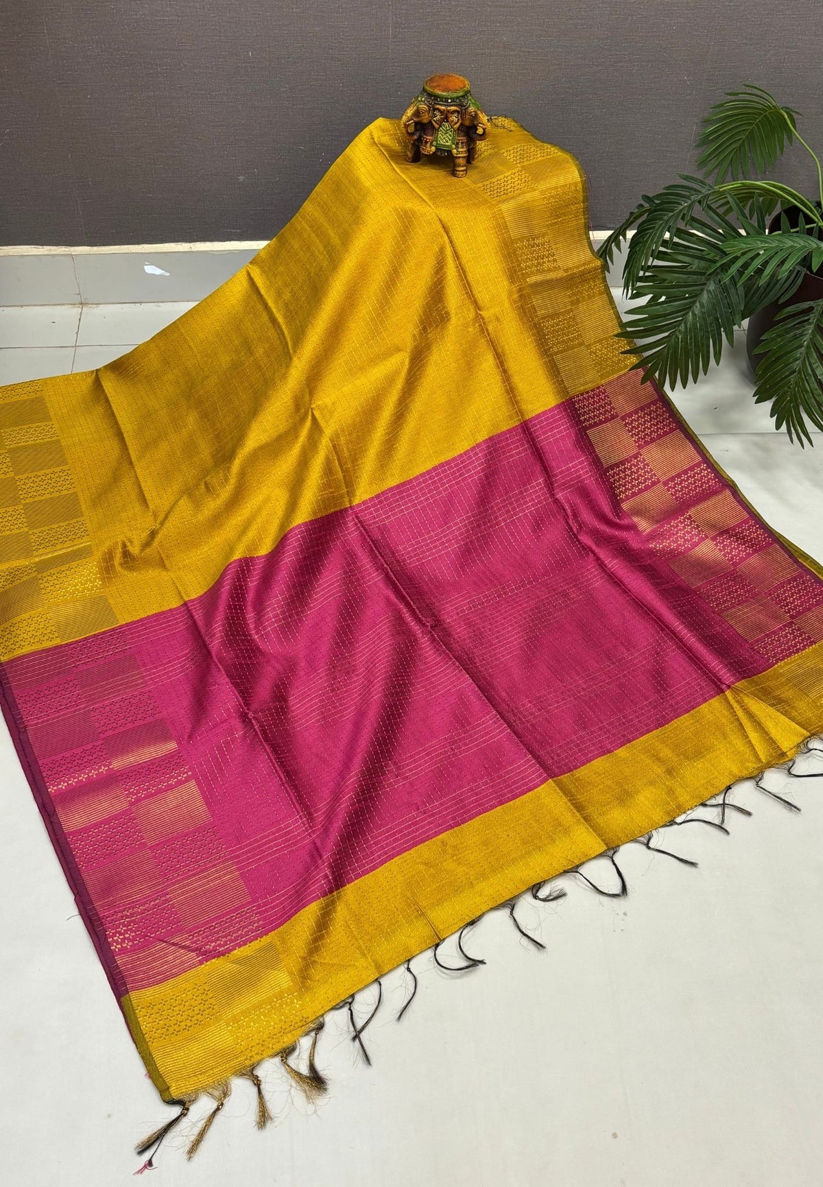 Semi Raw Silk Saree-Mustard In Checkered Zari With Contrast Border
