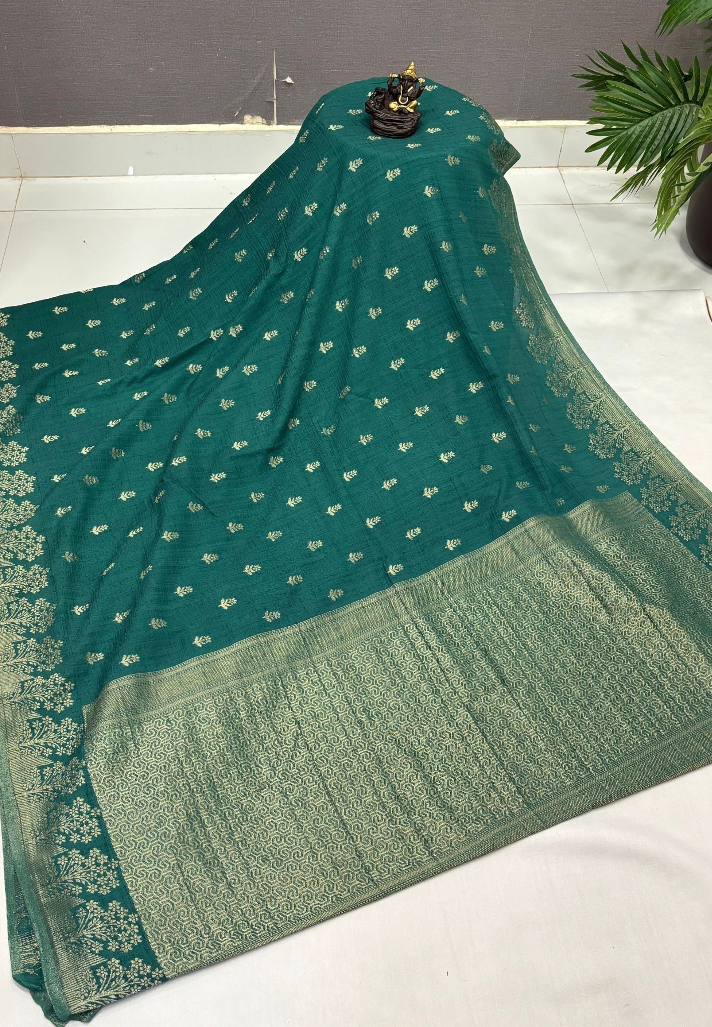 Banarasi Georgette Saree-Pastel Green With Tree Zari Border
