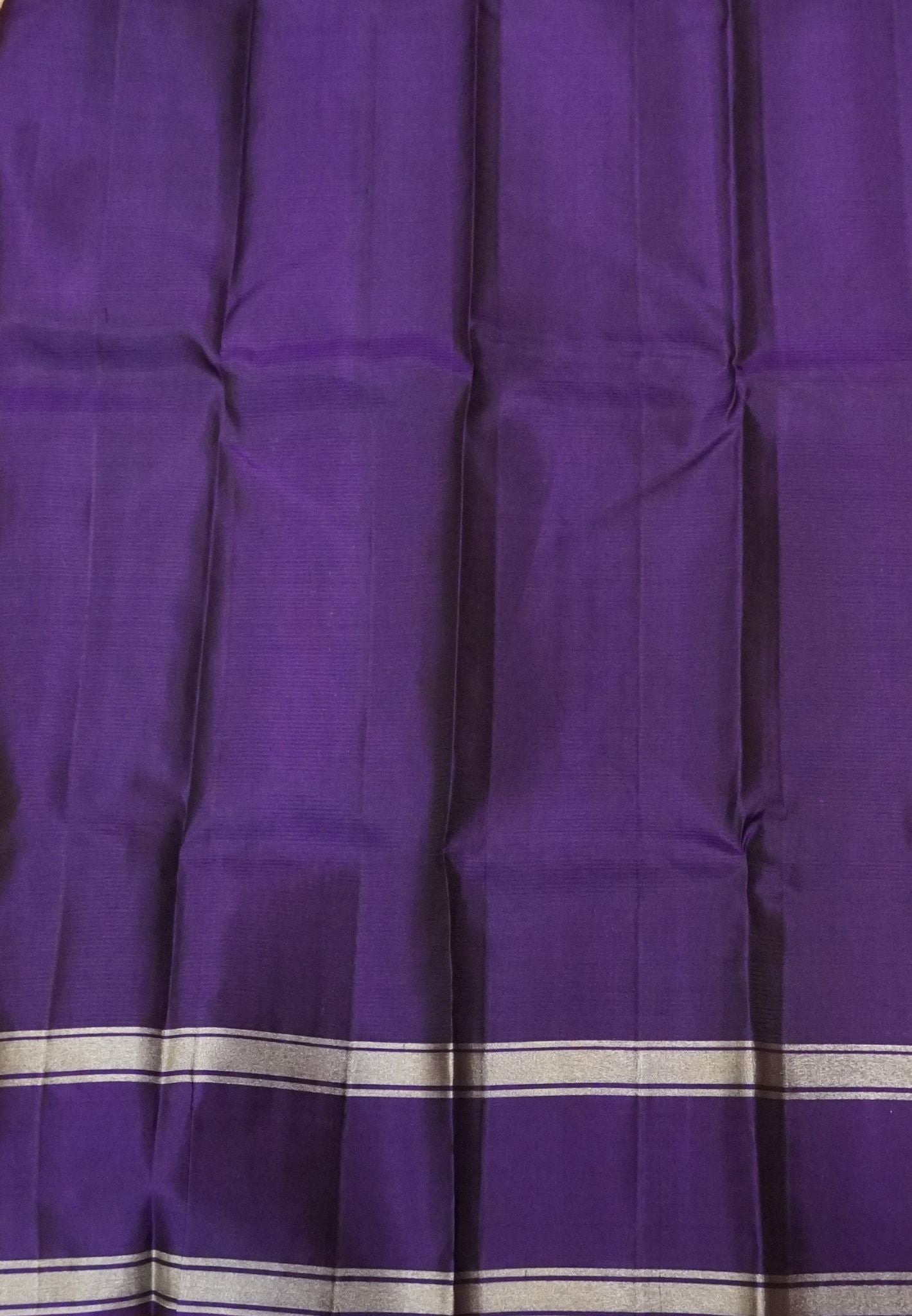 Pure Soft Silk -Green with Contrast Retapett Border