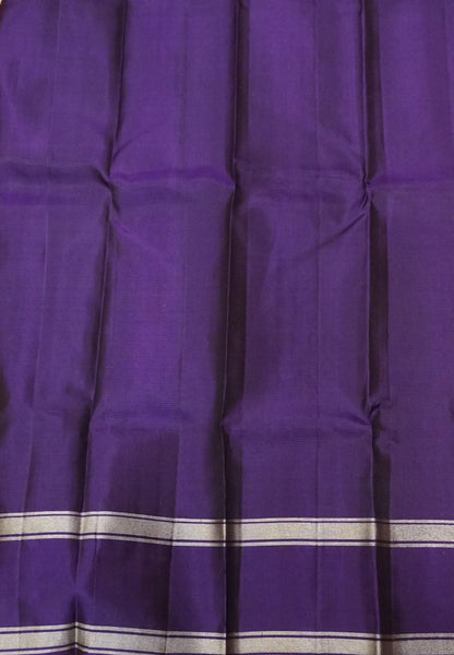Pure Soft Silk -Green with Contrast Retapett Border