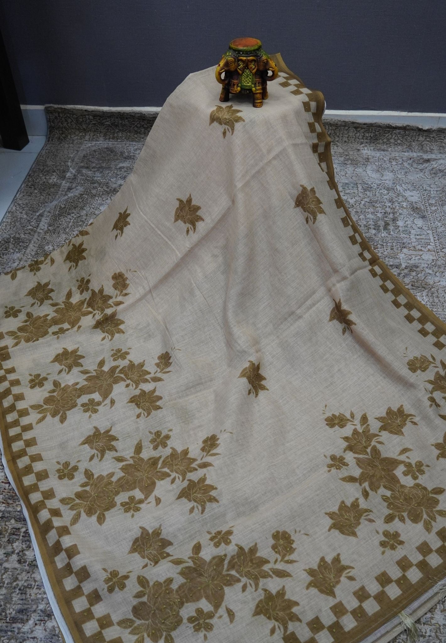 Linen Saree-Khaki Checkered Border with French Knot