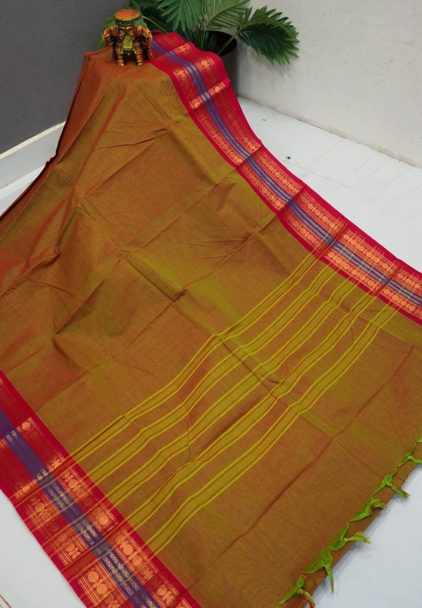 Kanchi Cotton Saree-Mehendi Green-Red With Rudraksh Border