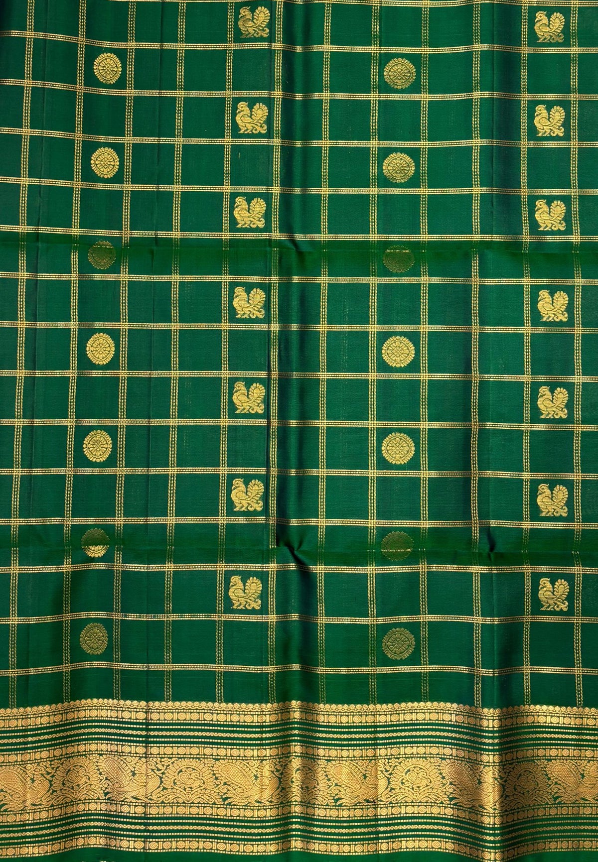 Pure Kanchipuram Silk Saree-Green in Checkered Mayil Chakram with Varisapet Border