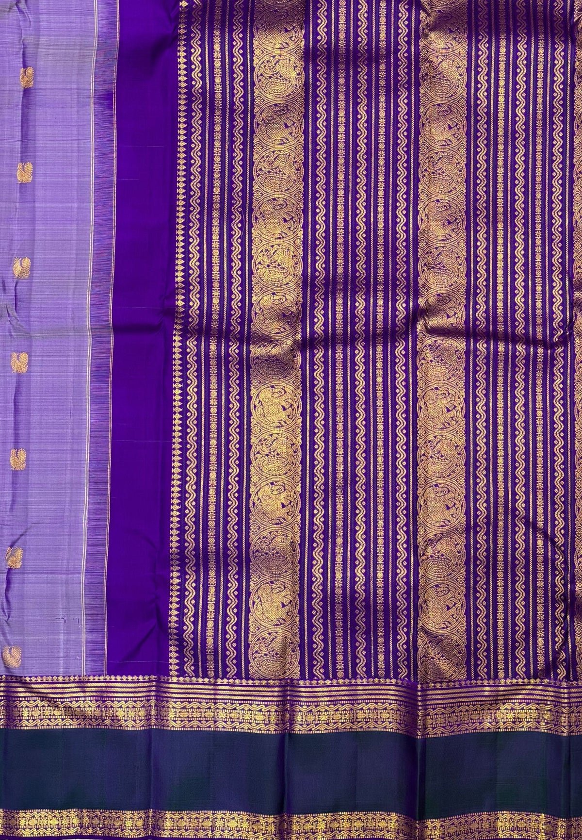 Pure Kanchipuram Silk Saree-Lavender In Vertical Medallion Zari With Contrast Border