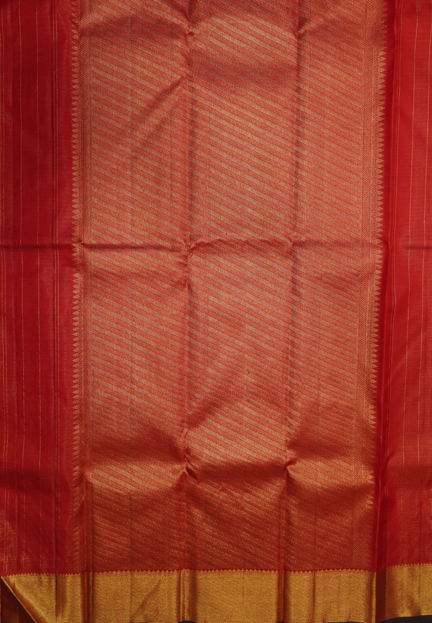 Pure Kanchipuram Silk Saree – Classic Zari Elegance