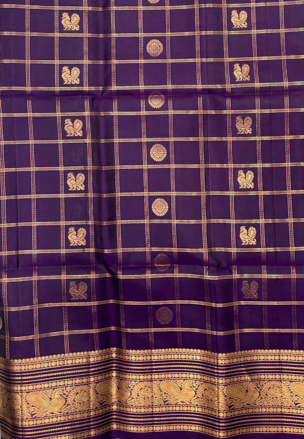 Pure Kanchipuram Silk Saree-Dark Purple in Checkered Mayil Chakram with Varisapet Border