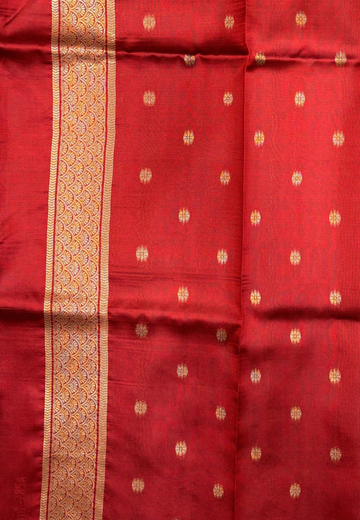 Tussar Saree-Red In Floral Medallion Zari Border