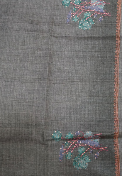 Tussar Saree-Green with French Knot & Sequence Work