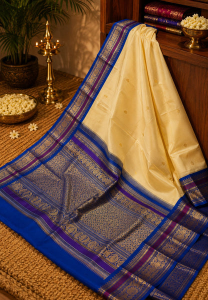 Pure Kanchipuram Silk Saree-Cream with Contrast Blue in Korvai Border