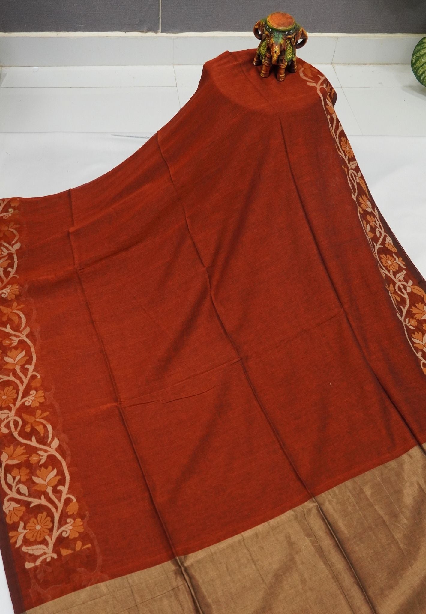 Handloom Cotton Saree-Honey Floral Jamdhani Border