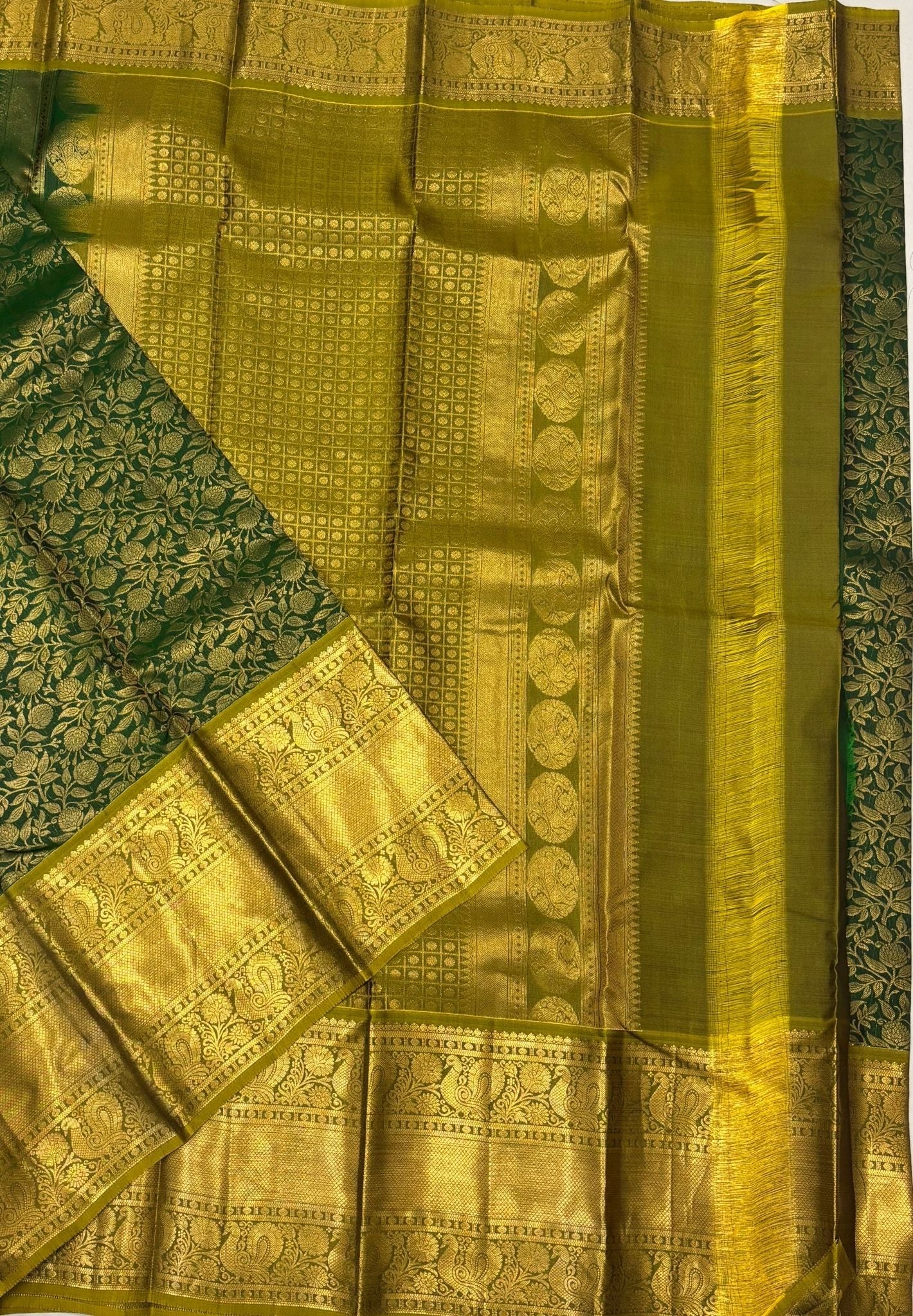 Pure Kanchipuram Silk Saree-Traditional Green  with Contrast Border