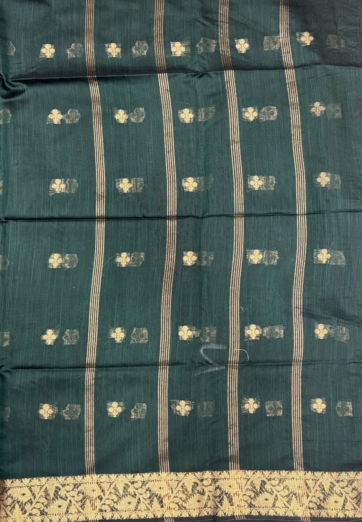 Handloom Silk Cotton Saree-Bottle Green In Floral Butta Brocade Border