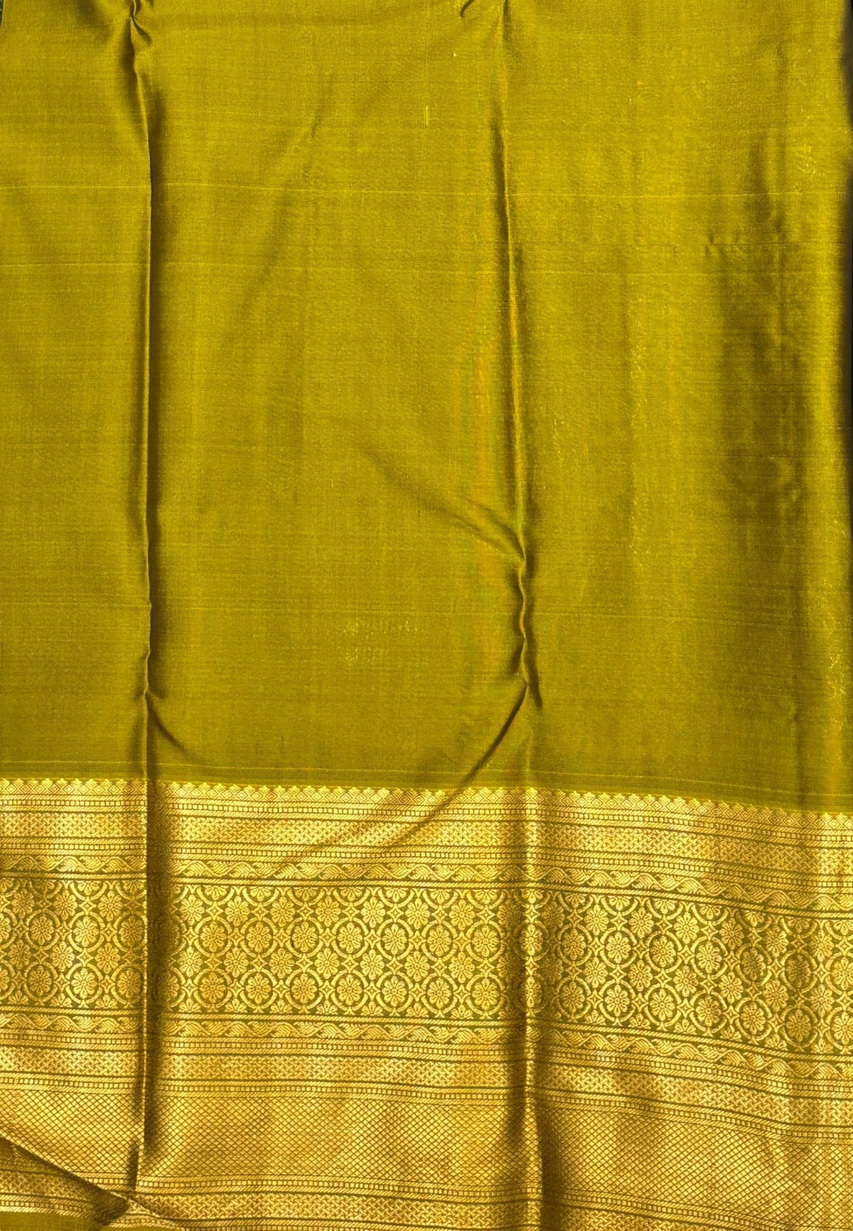 Pure Kanchipuram Silk Saree- Traditional Green with Contrast Border