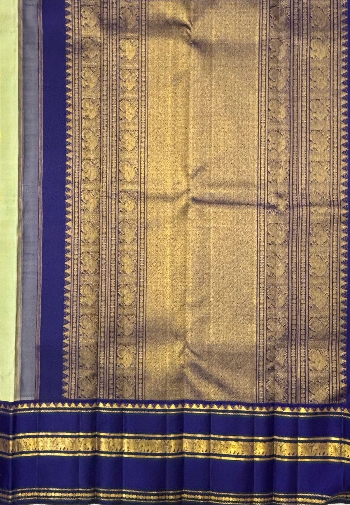 Pure Kanchipuram Silk Saree-Light Pista Green-Navy Blue In Elephant Zari with Contrast Border