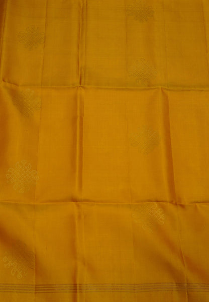 Soft Silk Saree with Kolam Weave - Mustrd