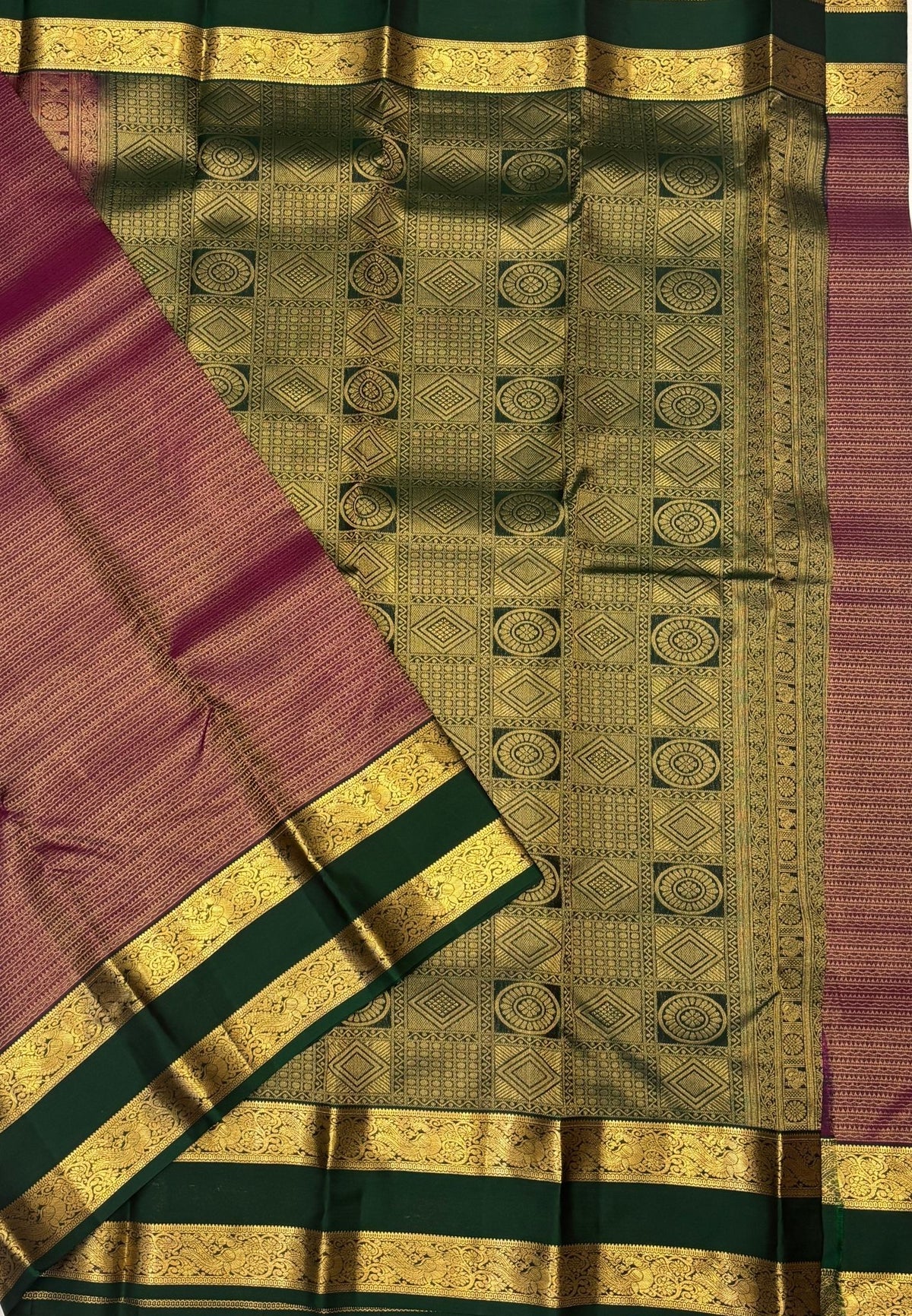 Pure Kanchipuram Silk Saree- Traditional Wine Green with Contrast Border