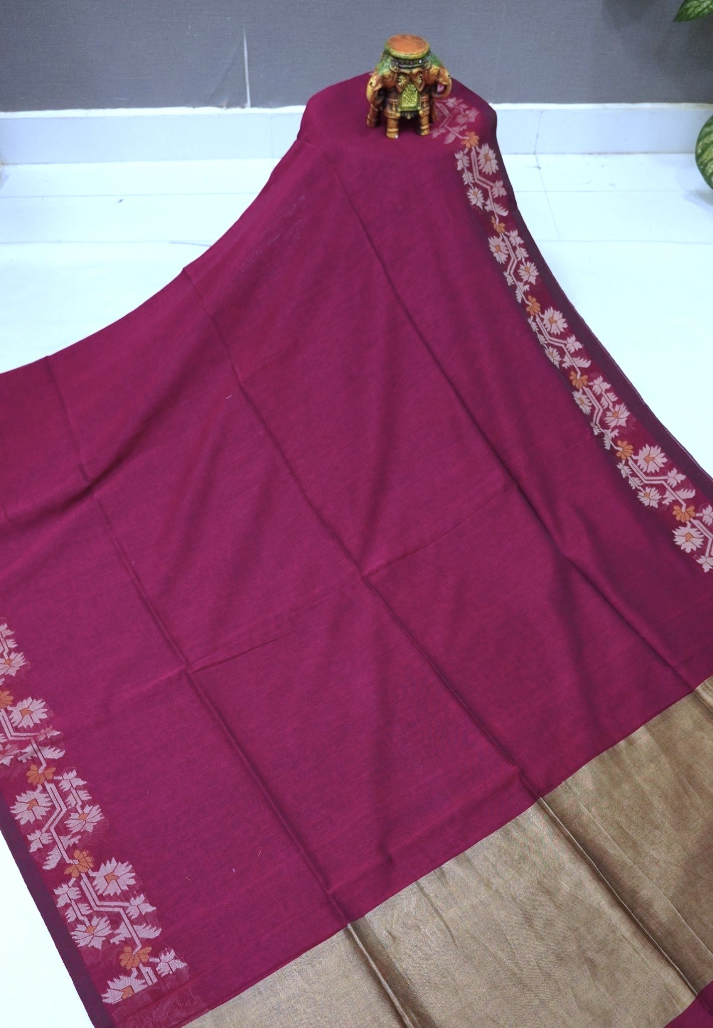 Handloom Cotton Saree-Magenta Paithani Border