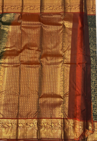Pure Kanchipuram Silk Saree- Traditional Green with Contrast Border
