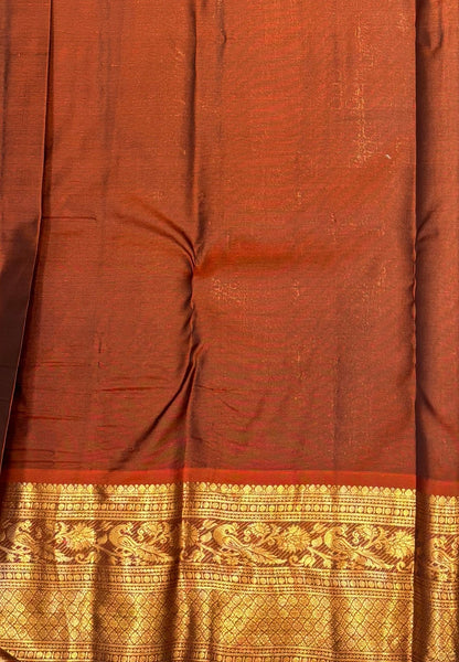 Pure Kanchipuram Silk Saree- Traditional Green with Contrast Border