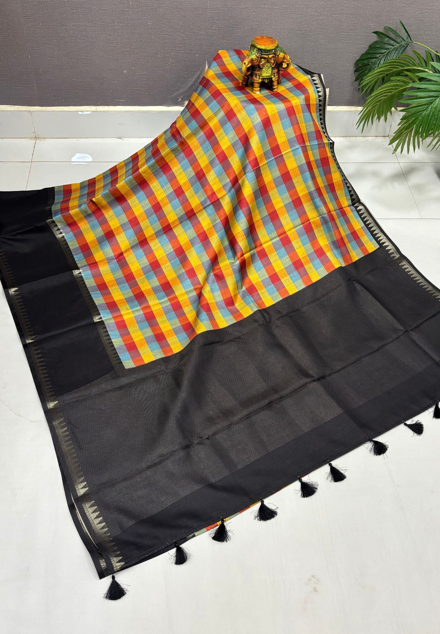 Soft Tussar Saree-Black In Palum Pazhamum Border