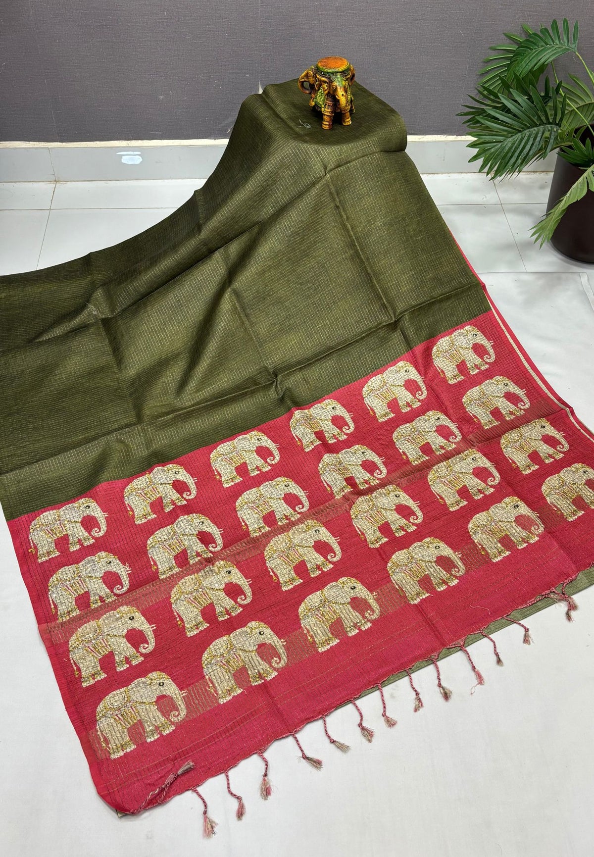 Tussar Saree-Army Green In Elephant Motif Border