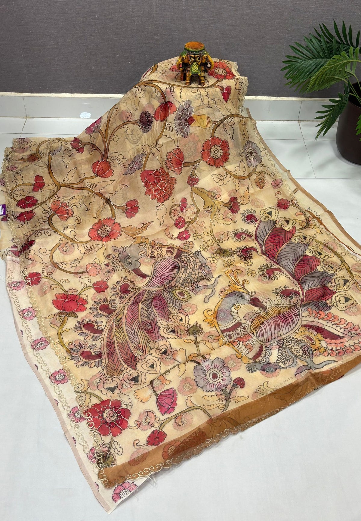Pure Organza Saree-Dark Beige In Floral Scallop Lace Border