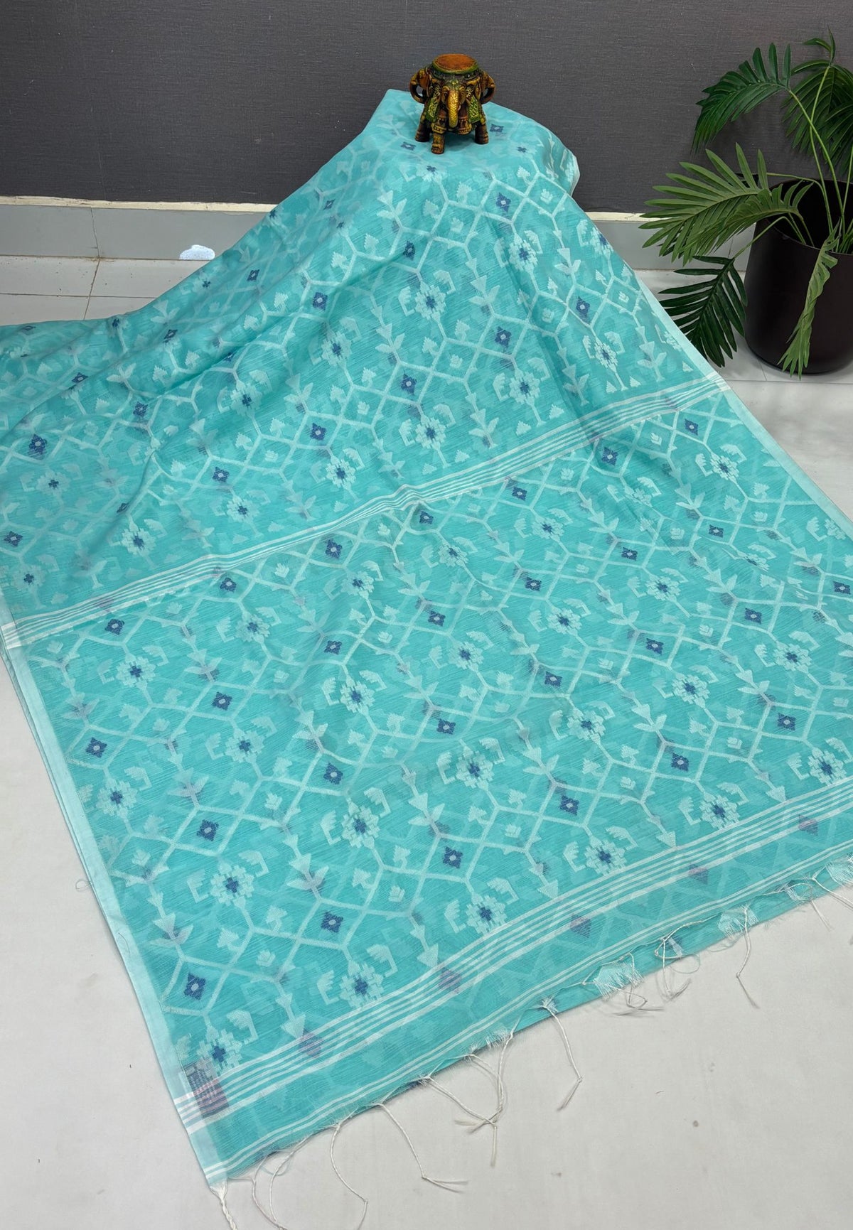 Handloom Cotton Saree-Teal Green in Diamond Pattern Border