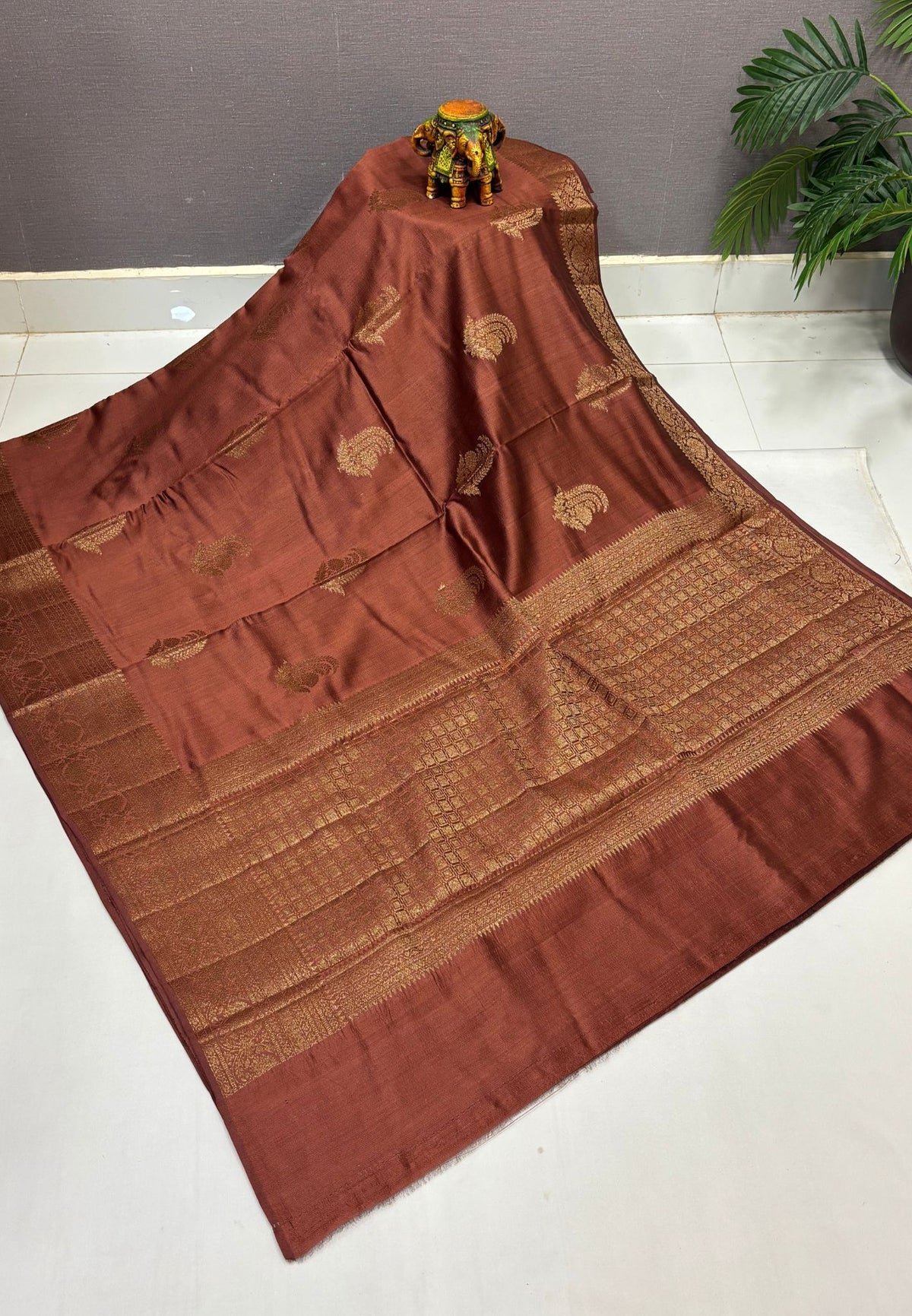 Pure Chinya Silk Saree-Brown In Antique Jaali Brocade Border