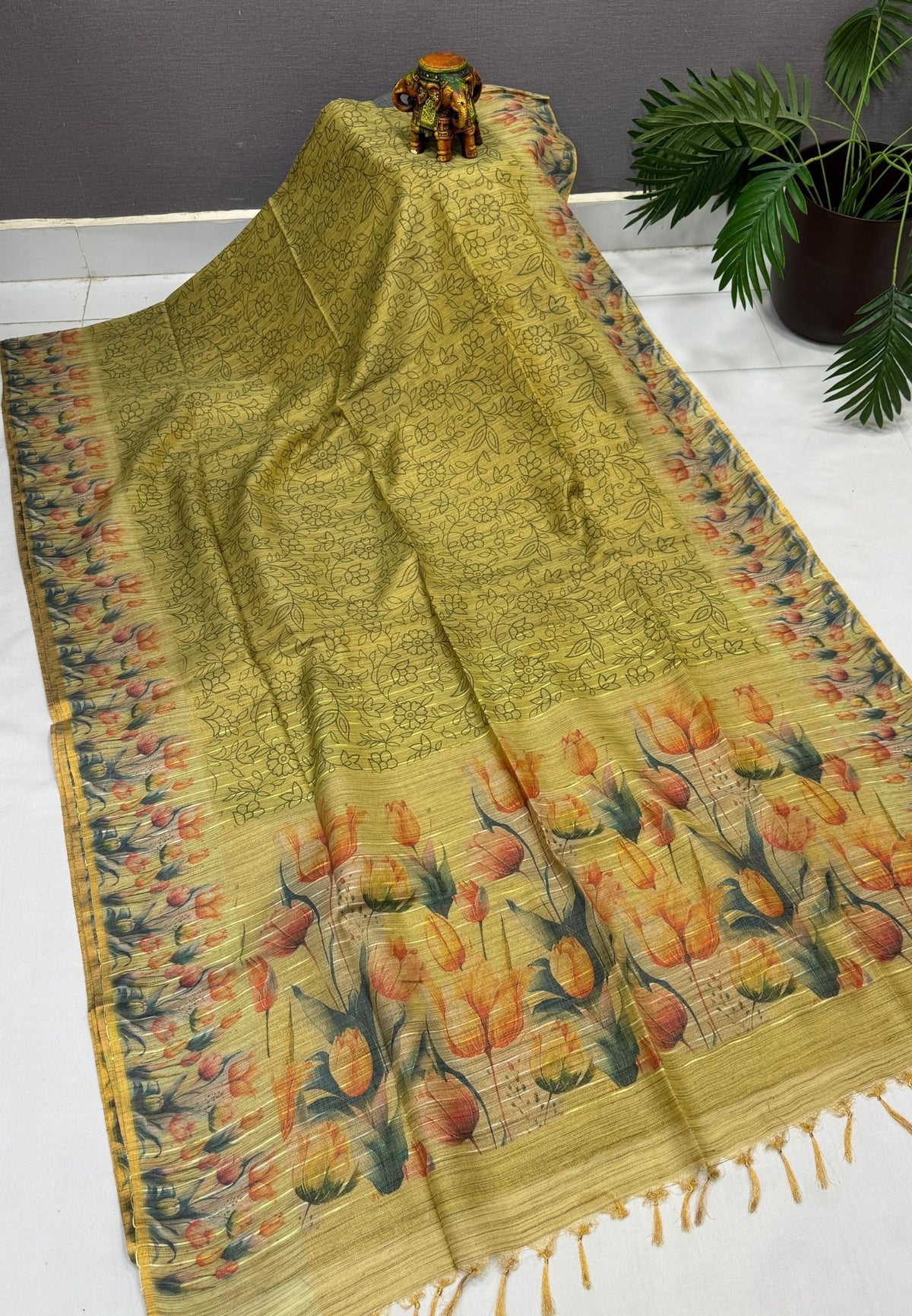 Tissue Saree-Green In Floral Tulip Printed Border