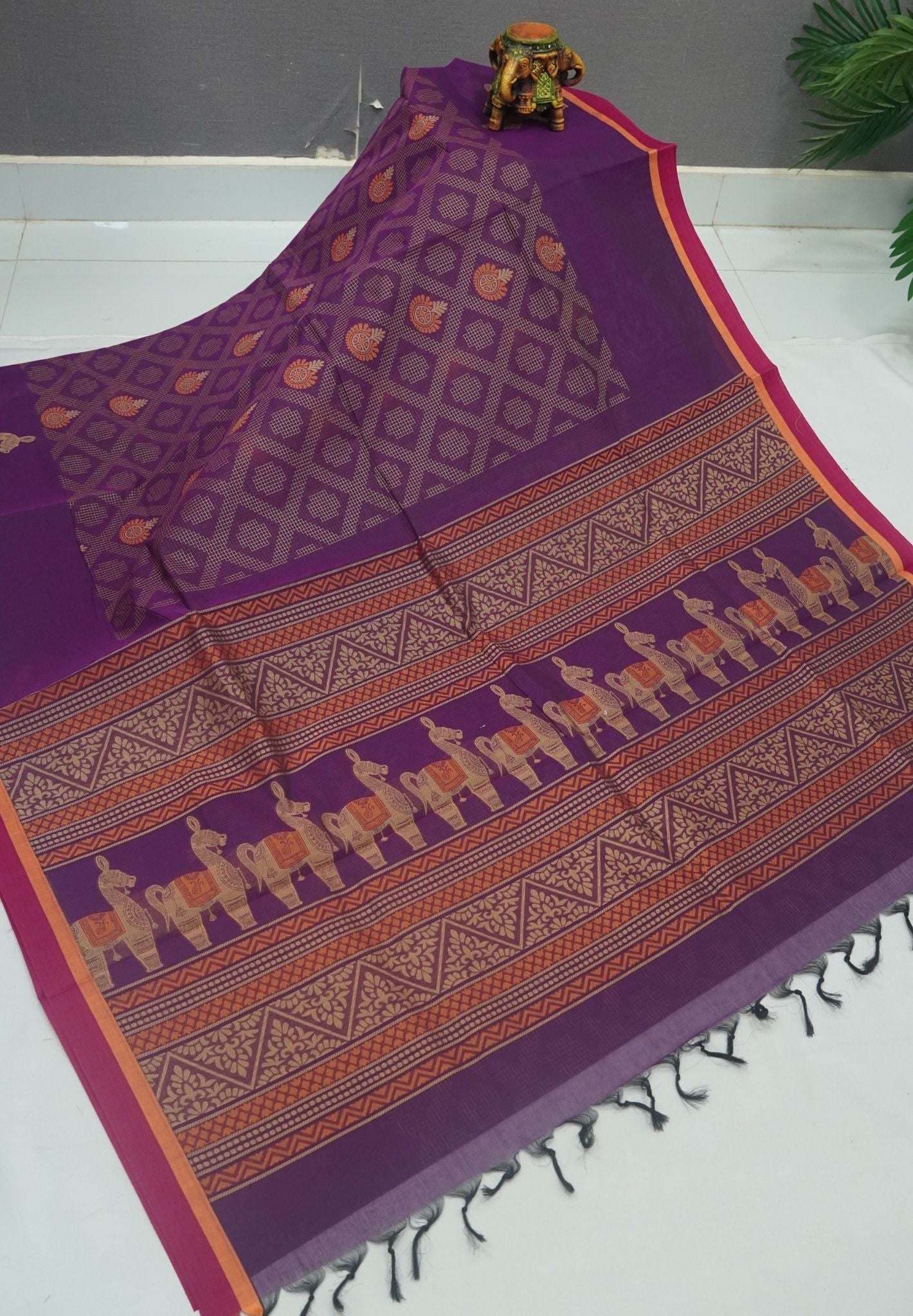 Cotton Saree-Purple in Thread Work
