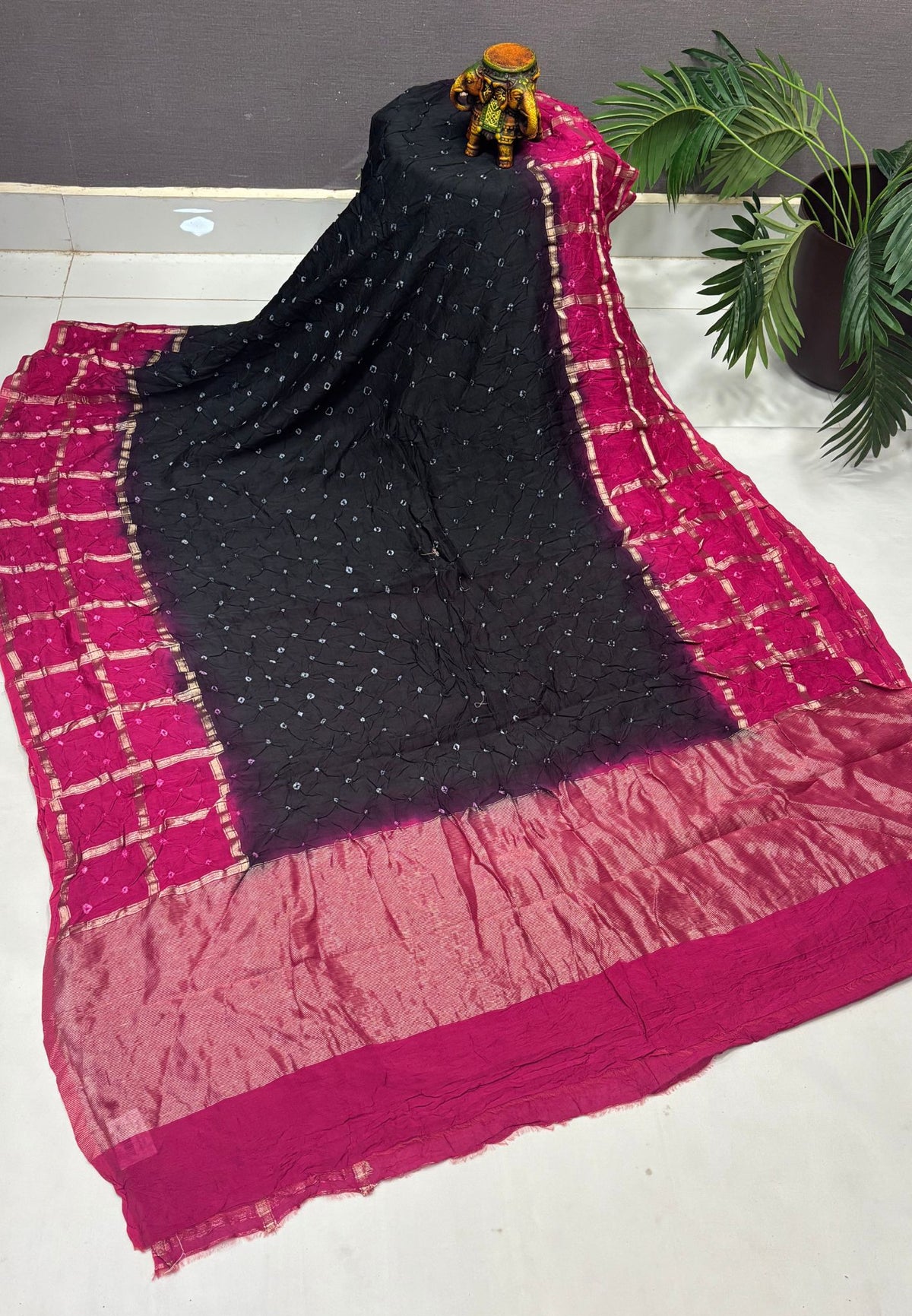 Banarasi Bandeji Saree-Black in Zari Checks with Contrast Border