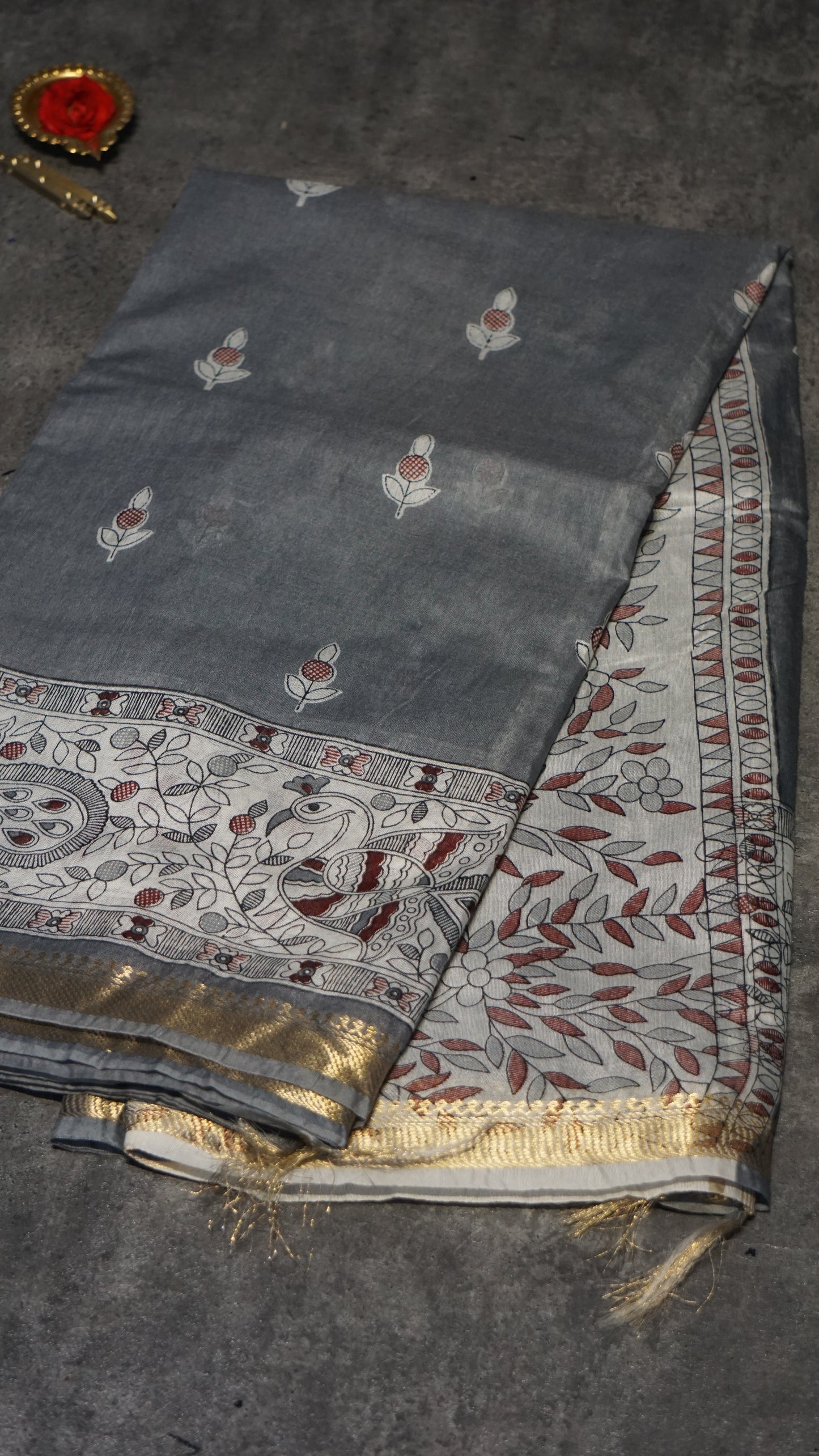 Semi Linen Grey Saree With Madhubani Print