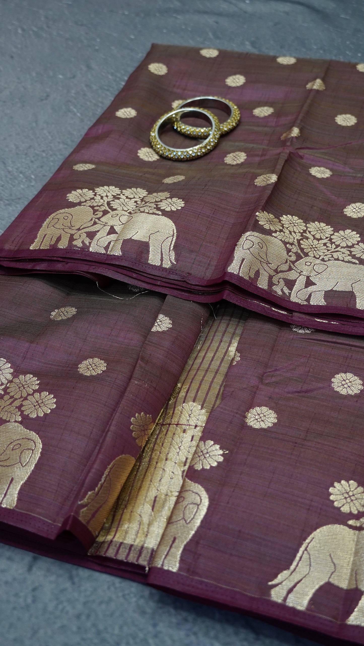 Semi Tussar Saree - Elephant Butta- Arakku