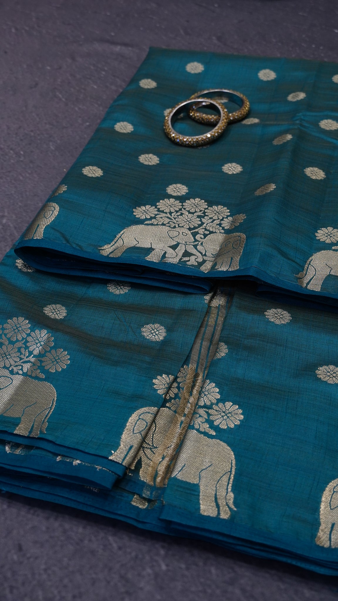 Semi Tussar Saree - Elephant Butta- Peacock Green