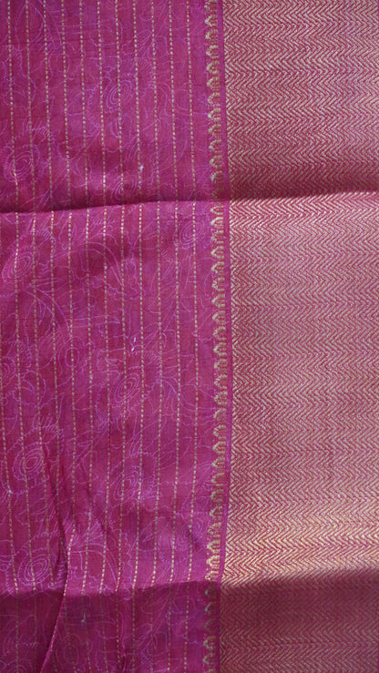 Dola Silk Saree Floral Zari Lines-Peach