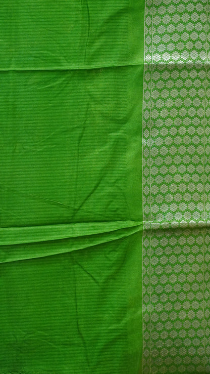Dola Silk Saree Floral Print-Light Green