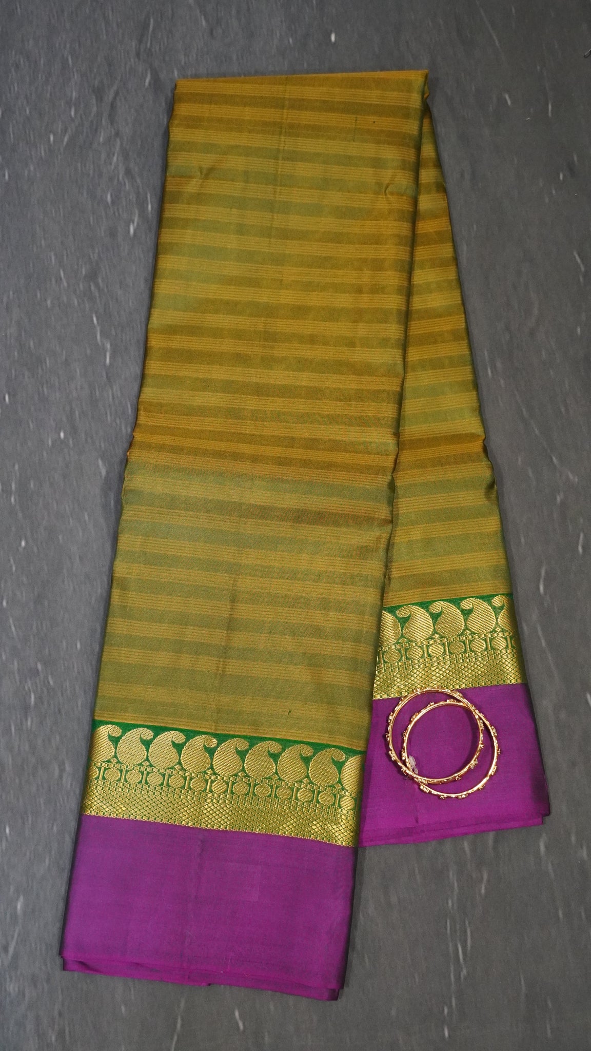 Pure Kanchipuram Silk Saree- Manga Border Sage Green