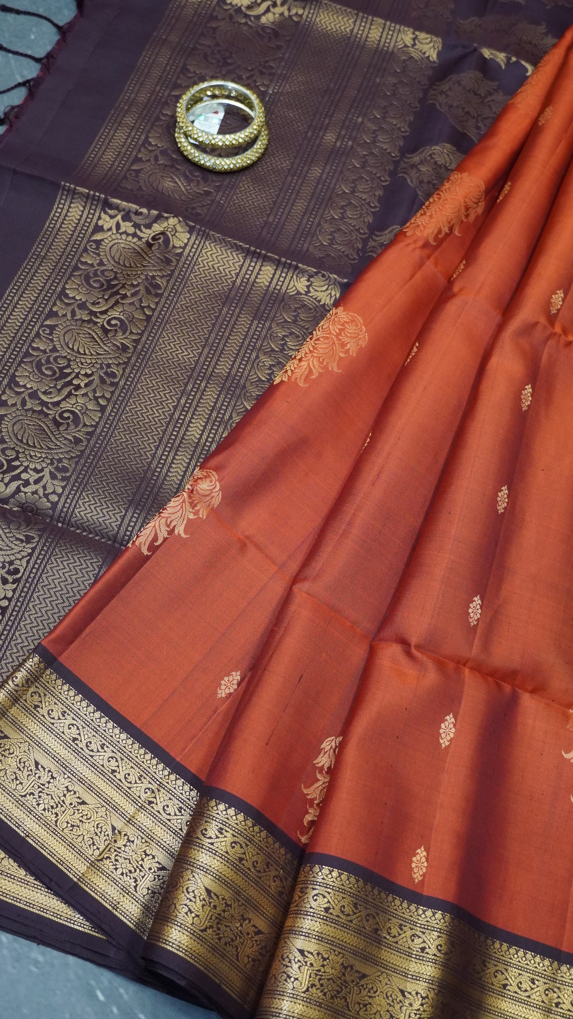 Pure Soft Silk Saree - Honey-Brown Fire Buta