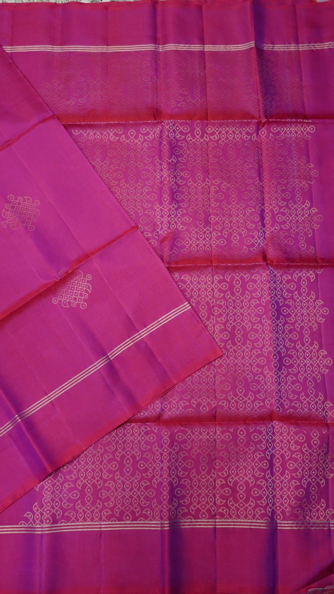 Pure Silk Saree - Kolam Magenta