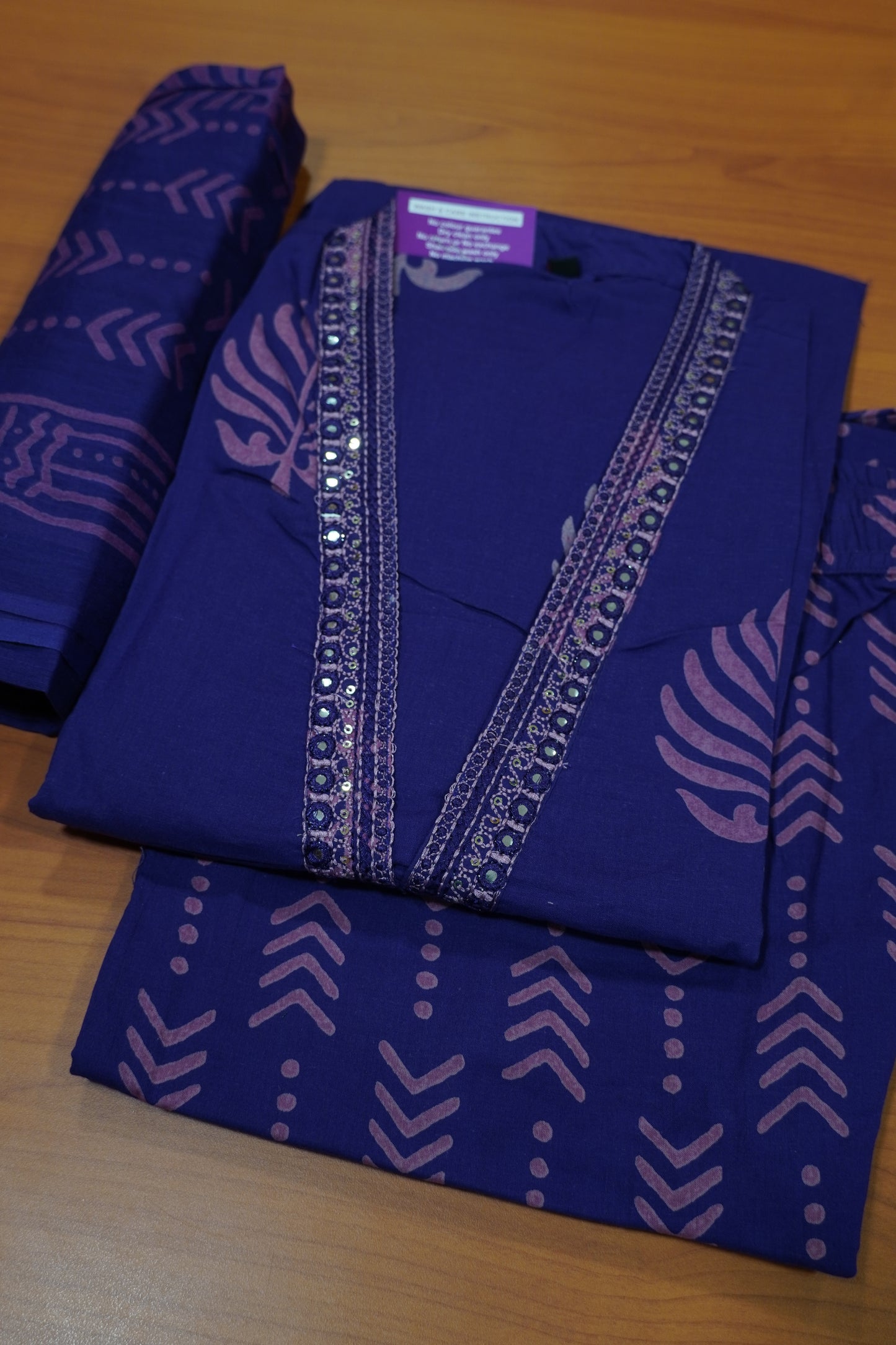 3 Pcs Salwar Set- Collard Vneck