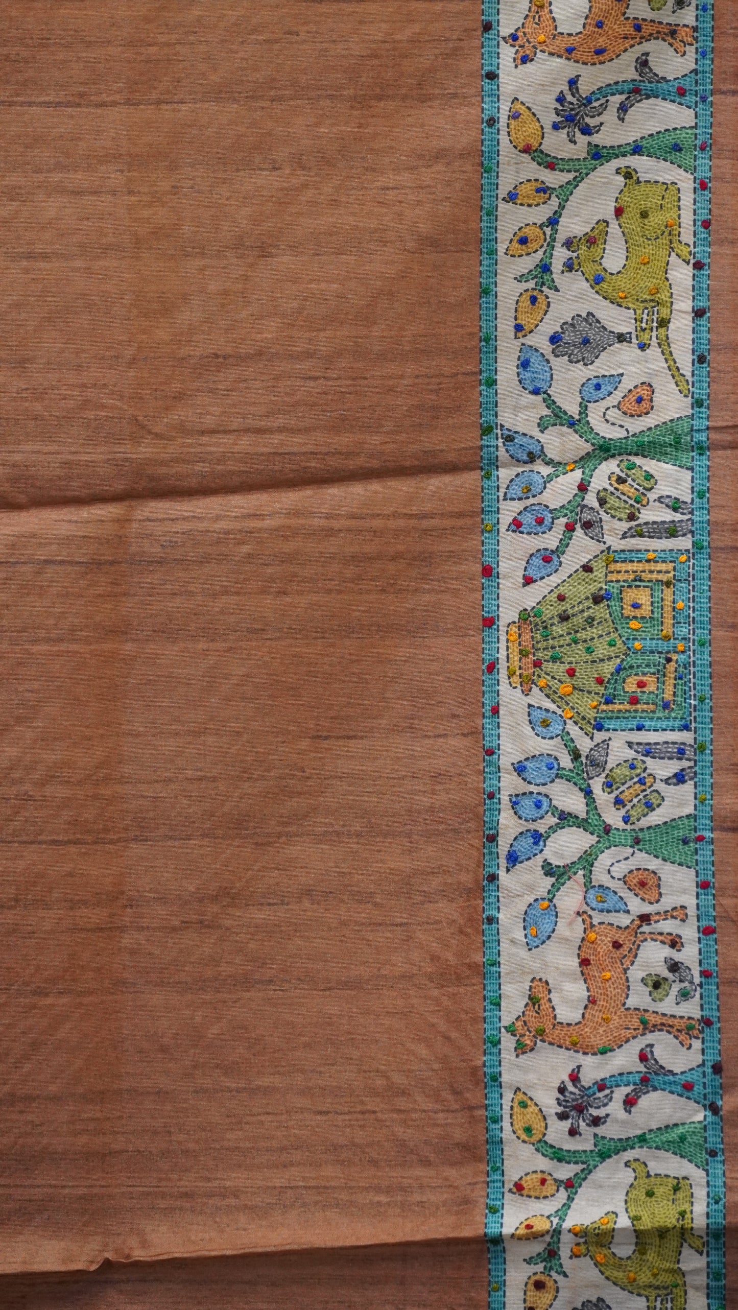 Semi Tussar Saree With French Knot & Kantha Work Zig Zag Checkered Pattern - Mehandi Green