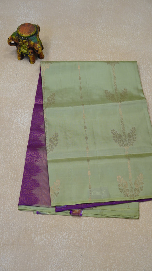 Soft Silk Saree 1  1/2 Warp - Green to Purple