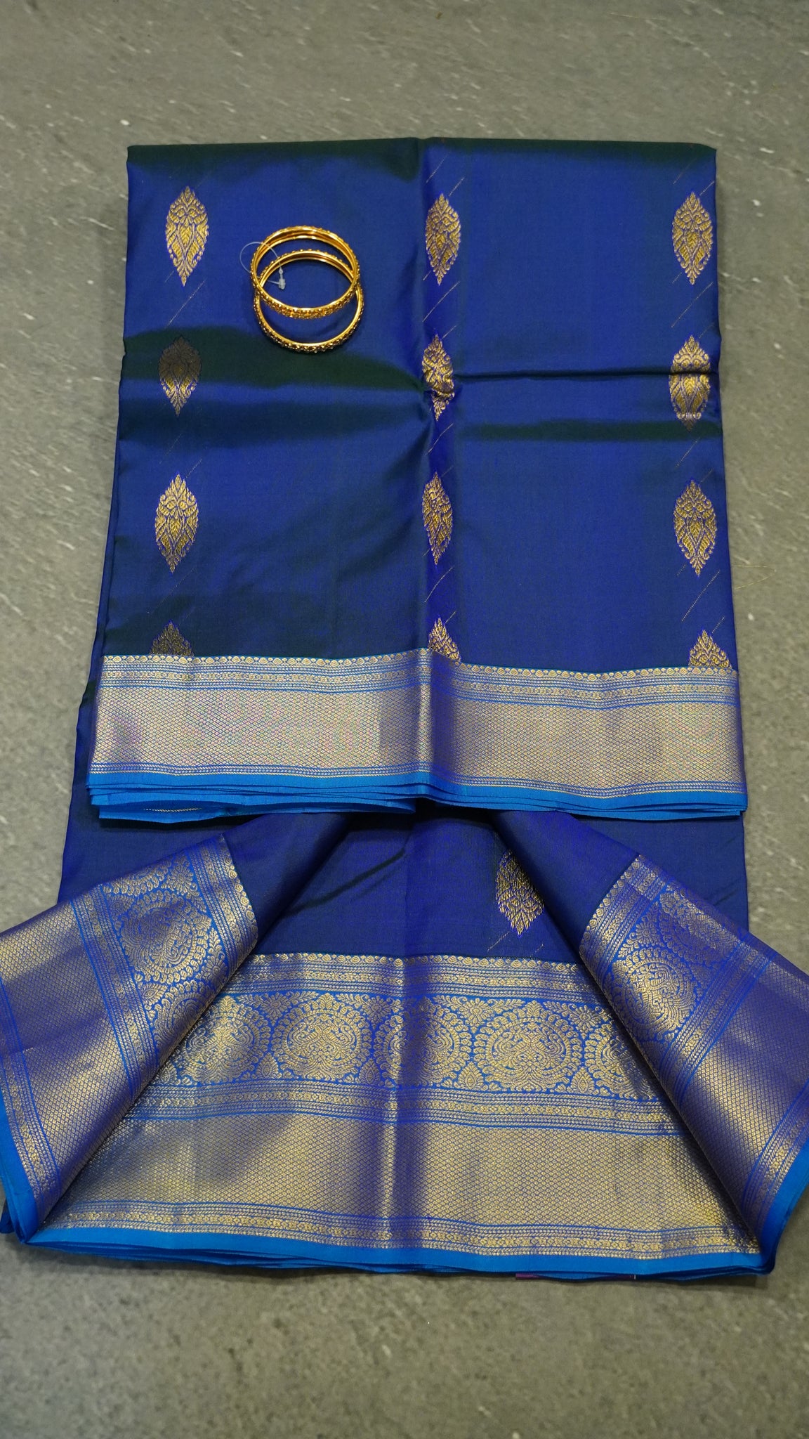 Pure Kanchipuram Silk Saree - Dark Blue